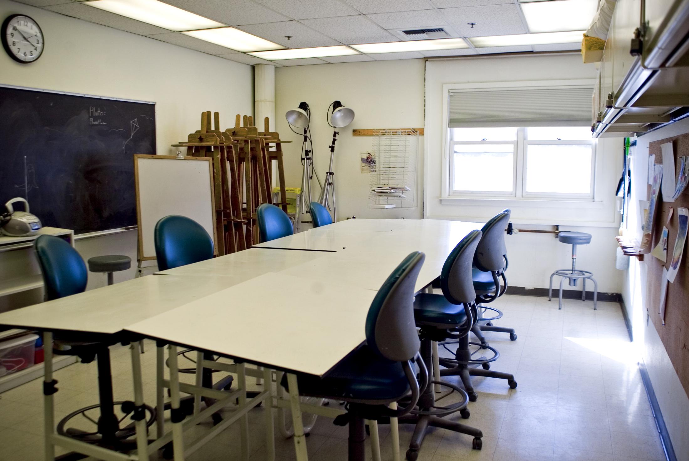 arts and crafts studio at craft center at uc davis
