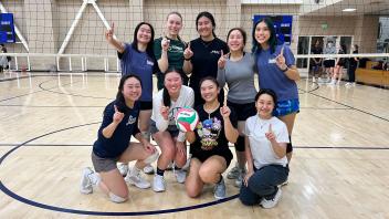 Women's Volleyball League winners