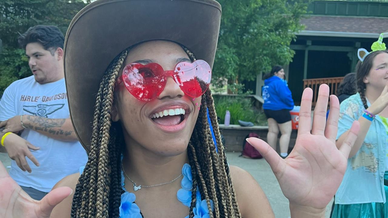 Leilani Williams in a cowboy hat and heart-shaped sunglasses.