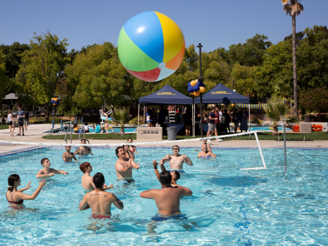 WATERVBALL REC POOL